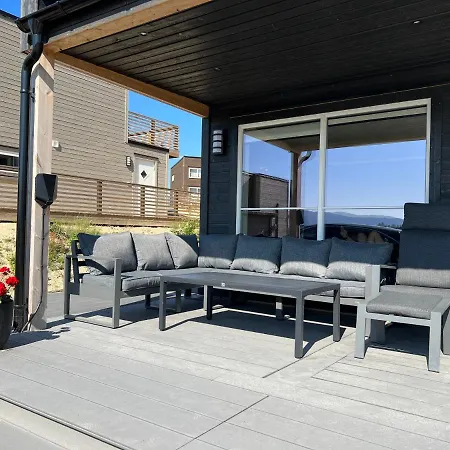 Feriehus Modern Lakehouse With Jacuzzi & Sauna, Near Golf And Alpine