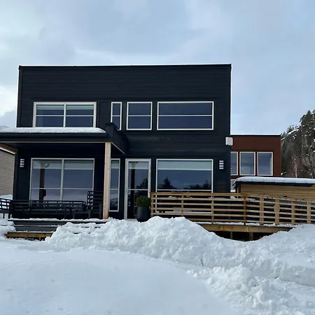 Feriehus Modern Lakehouse With Jacuzzi & Sauna, Near Golf And Alpine *
