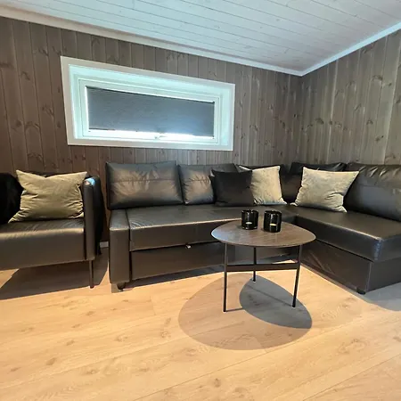 Feriehus Naer Vannet, Jacuzzi Og Sauna