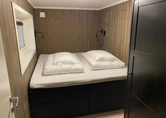 Modern Lakehouse With Jacuzzi & Sauna, Near Golf And Alpine * 브라달