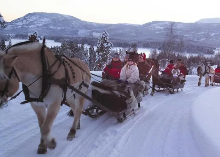 Modern Lakehouse With Jacuzzi & Sauna, Near Golf And Alpine בית נופש