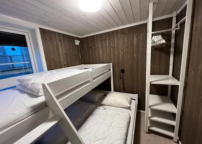 Modern Lakehouse With Jacuzzi & Sauna, Near Golf And Alpine Vrådal
