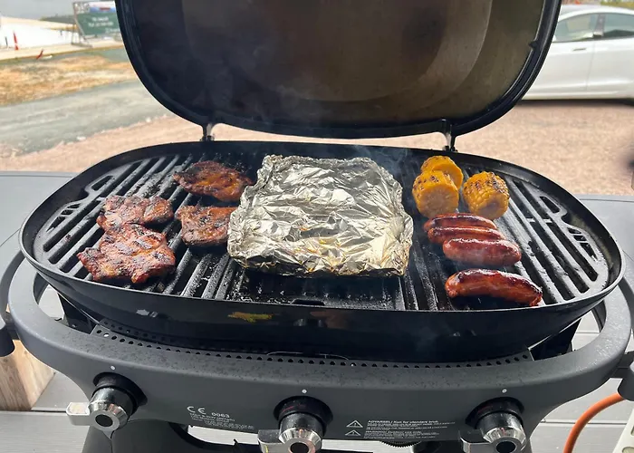 Modern Lakehouse With Jacuzzi & Sauna, Near Golf And Alpine