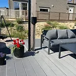 Modern Lakehouse With Sauna, Near Golf And Alpine 브라달