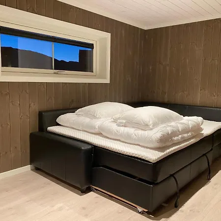 Naer Vannet, Jacuzzi Og Sauna Holiday home Vradal