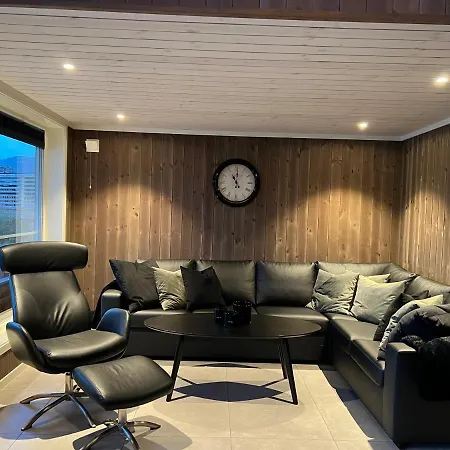 Naer Vannet, Jacuzzi Og Sauna