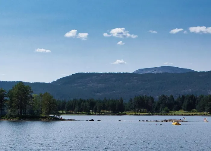 度假居 Modern Lakehouse With Jacuzzi & Sauna, Near Golf And Alpine