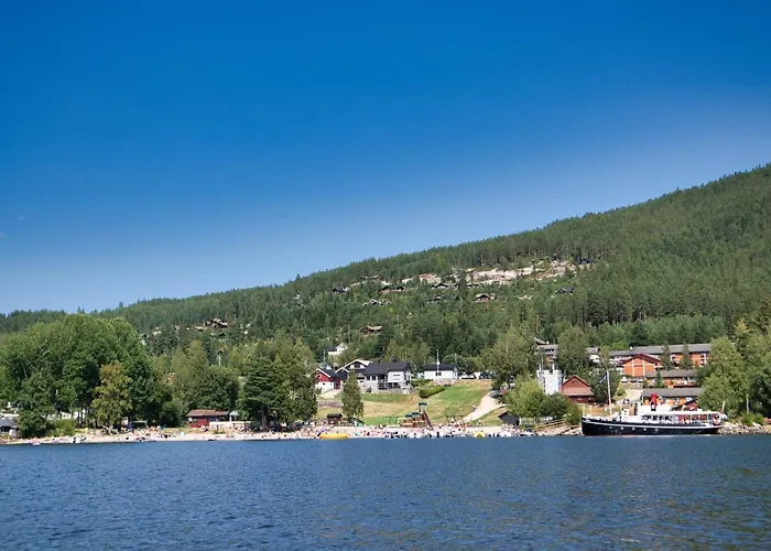 Modern Lakehouse With Jacuzzi & Sauna, Near Golf And Alpine 度假居 弗罗达尔
