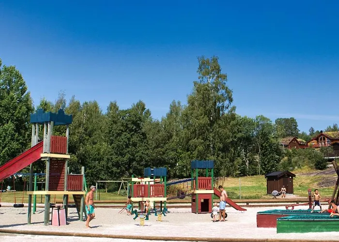 Modern Lakehouse With Jacuzzi & Sauna, Near Golf And Alpine Holiday home