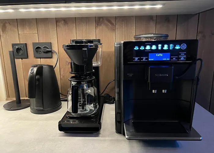 Modern Lakehouse With Jacuzzi & Sauna, Near Golf And Alpine Holiday home *